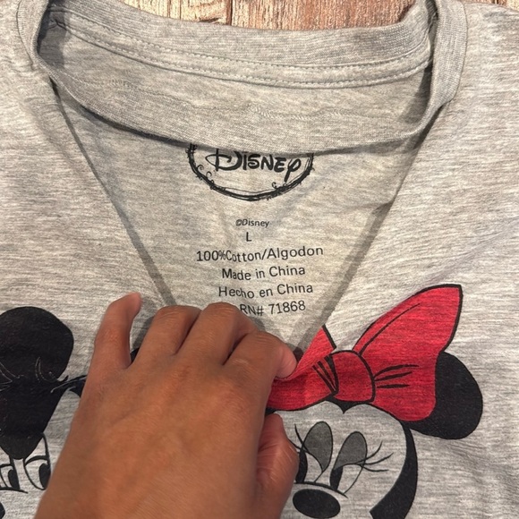 Large Women’s Disney Gray T-Shirt with Mickey and Minnie - Picture 4 of 8